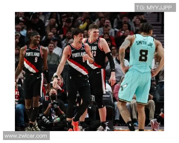 安芬尼-西蒙斯全场出战24分钟，15中7得到16分3板4助攻